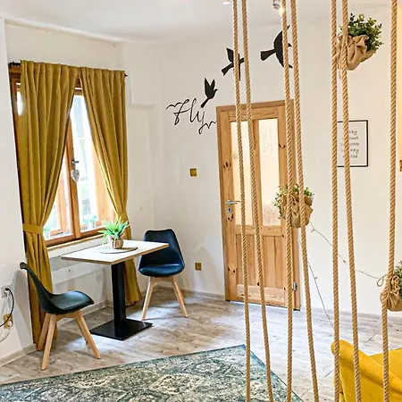 아파트 Beautiful Apartment In Bratislava Old Town *