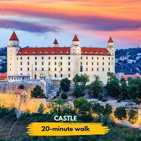 Beautiful Apartment In Bratislava Old Town 아파트