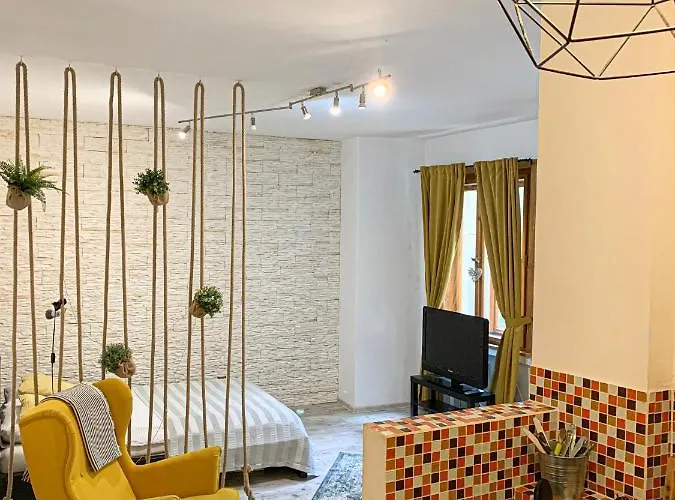 Beautiful Apartment In Bratislava Old Town *