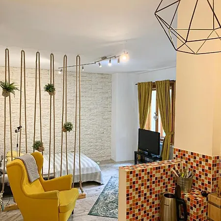 Beautiful Apartment In Bratislava Old Town *